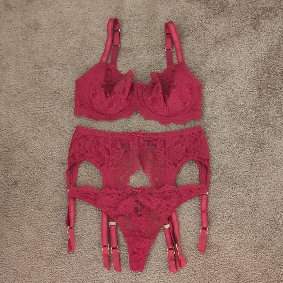 Dita Von Teese Boudoir Lingerie 3 Piece Set - Picture 4 of 5